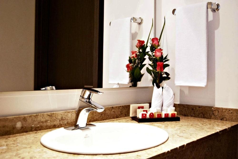 Best Western Calleja Suites Bogota Ngoại thất bức ảnh